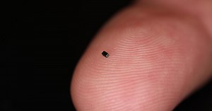 This Tiny Chip Just Set the Guinness World Record for the Smallest Image Sensor