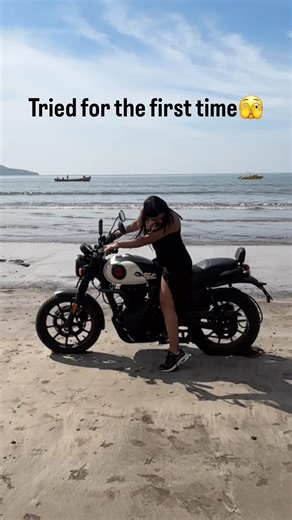 Koi batao kaise karte he😅#shorts #viralshorts #femaleriders #hunter350 #ridergirl