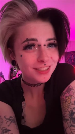 Wheezy Whee on Instagram: "this audio kILLS ME."