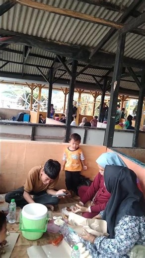 rekreasi keluarga ke Carita Alam Pangalengan