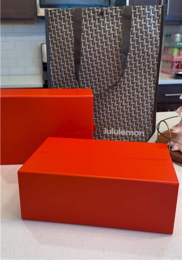 Lululemon Holiday Gift Boxes: Perfect Presents for Everyone