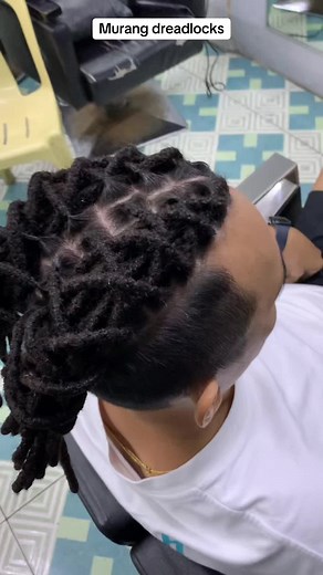 Murang dreadlocks