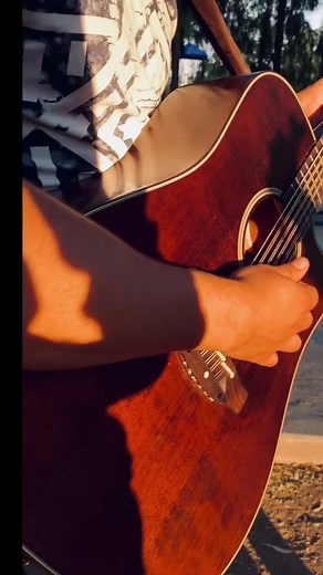 Tutorial de requinto: Cómo tocar 'Piel Canela' en guitarra