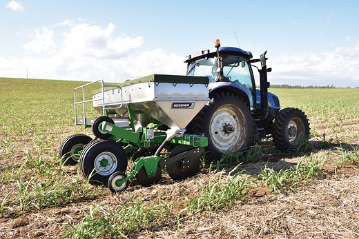 Stool Splitter & Side Dresser Sugarcane Fertiliser - Gessner