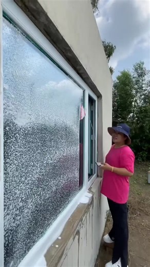 Smart Work Strategies for Cleaning Glass