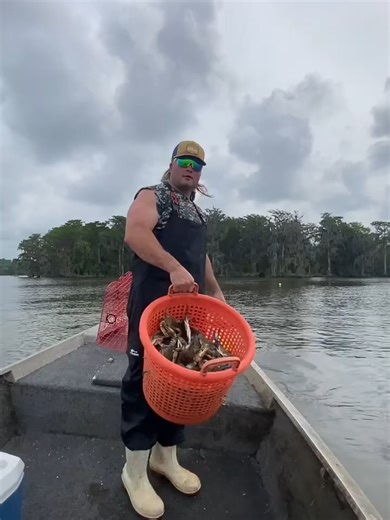 Fresh water blues!!!! #ShadowAndBone #SkipTheRinse #cajuntiktok #lear | Blue Water