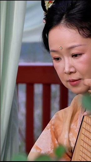 First time playing Guqin: Discovering China's Soul! 🎼😱