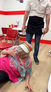 Scammer fails to trick waiter! nmacts | Grant Happiness