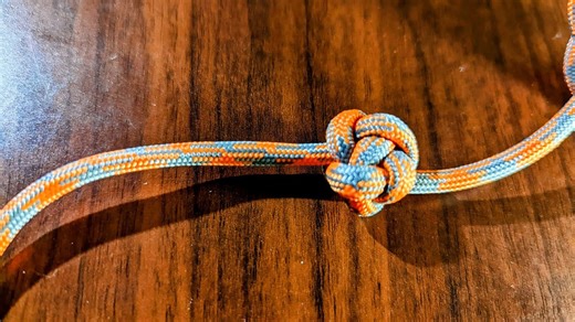 CELTIC BUTTON KNOT (Single Strand Diamond Knot) Using Paracord for Decorative Designs!