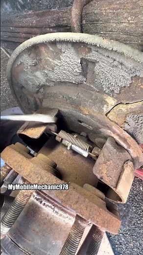 👉Parking brake adjustment 101 🔧 #MyMobileMechanic #MechanicLife #ParkingBrakeAdjustment #BrakeTips