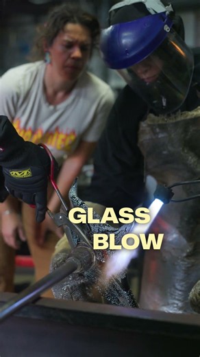 🔥 Head up to Glass Experience Maui and turn a gray day into glowing island memories.