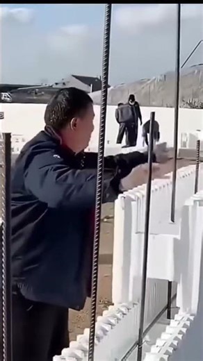 Installation of styrofoam with iron reinforcement for wall casting #shorts