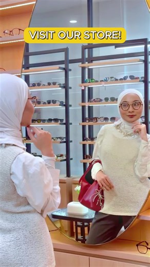 Datang cari kacamata, pulang bawa cerita ! Setiap pelanggan punya cerita dan kehadiran kalian adalah bagian paling hangat dari hari kami. Terima kasih sudah jadi bagian dari perjalanan Citra Prima Signature. 😎✨ Pernah punya momen berkesan di sini? Yuk ceritain di kolom komentar ! Siapa tahu ceritamu bisa kita highlight berikutnya 😁#citraprimasignature #optikjaksel #citraprimaoptical #kacamatabranded #optikjakarta