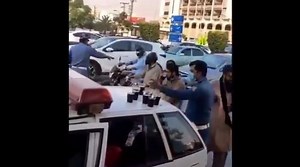 Watch: Rawalpindi traffic police offer drinks to commuters amid sweltering heat