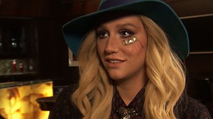 Ke$ha Drinks Her Own Urine