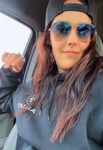 Stressy and depressy season is almost over 🙌🏼😅 #70andsunny #ohio | ohio
