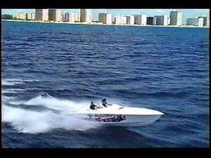 Sea trial rough 28ft Offshore pleasure boat ocean running