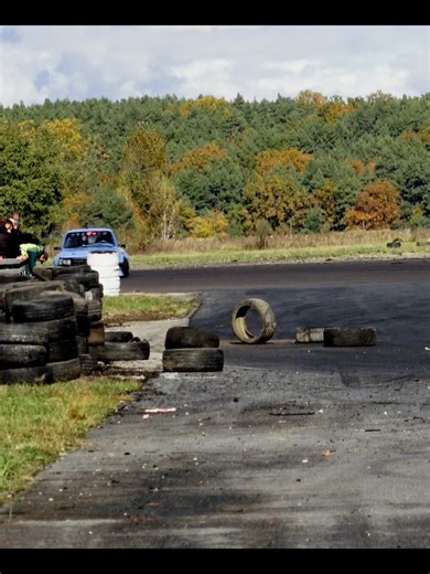 Strzelecki Garage on Reels