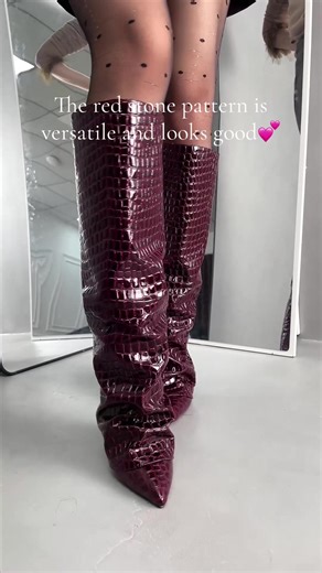 The red stone pattern is versatile and looks good💕#boots #bootsforfall #fashion #fallfashion #fyp