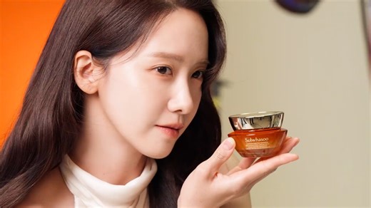 franky__a on Instagram: "251024 YoonA - Sulwhasoo's new photoshoot behind 🧡 YoonA is so beautiful 🥹🤍 Cr. 雪花秀Sulwhasoo weibo.com/2002262597/QaAG1otki #YoonA #윤아 #임윤아 #LimYoonA"