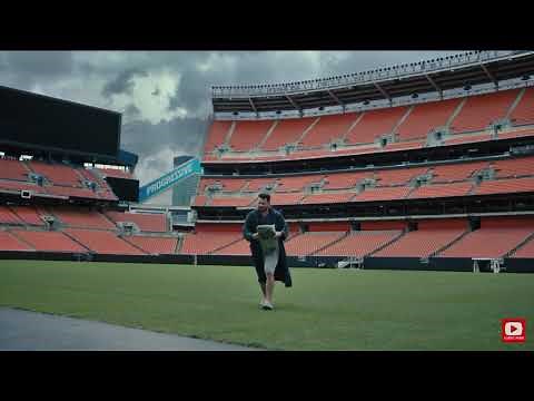 Baker Mayfield progressive commercial the furniture is going to get wet