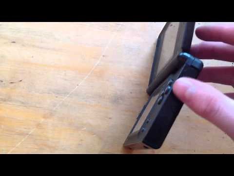 How to turn on a Nintendo DS Lite