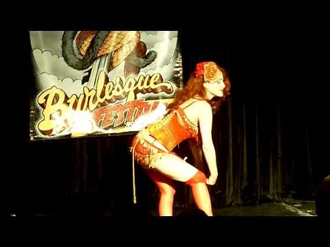 Jo Weldon From 2010 Toronto Burlesque Festival