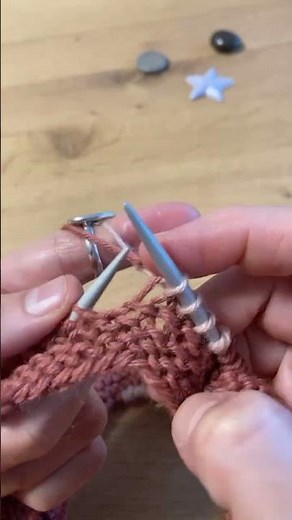 Catching floats in stranded knitting I #knitting #knittingtechniques