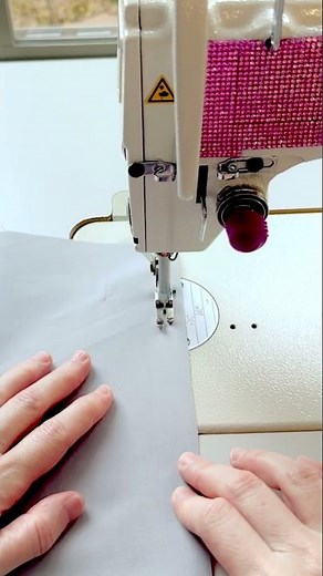 Locking in a stitch, how and why? ￼ #sewingmadeeasy #sewingtutorial #sewinghacks