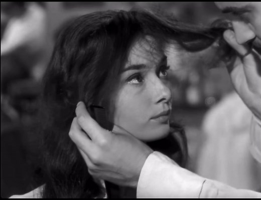 Audrey Hepburn haircut scene in Roman Holiday #audreyhepburn #audreyhepburnedit #romanholiday #foryou