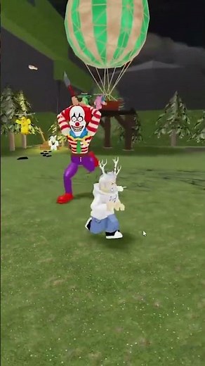 Mipan & Zuzuzu Ride a Hot Air Balloon to Escape a Clown Kidnapper in Roblox