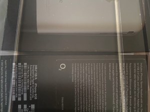 iPhone2G，苹果2G手机，iPhone初代手机，苹果初代手机，英版O2版本，相比于美版的Att版本算是比较稀有的了，橙色还算新，重点机盒对码，为本人所爱