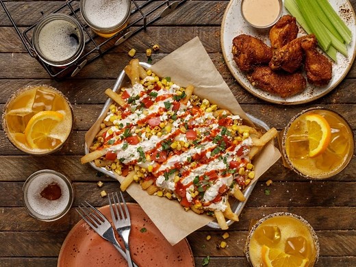 Lazy Dog Restaurant In Thousand Oaks Amps Up Menu