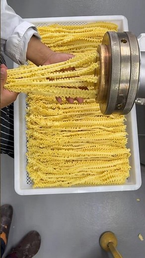 Welcome to PASTATUBE! Making Fresh Mafaldine #pasta #youtube #food