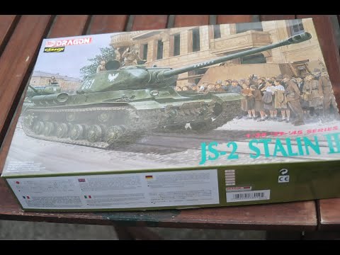 Inbox Review of the 1 35 Scale JS2 Stalin II Tank from Dragon