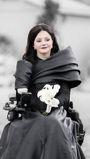 107K views · 10K reactions | A special client | Deanna Mollinaro |...