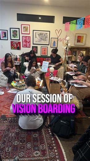 Aligning goals. Visualizing success. Building the future—together. 🏡✨ Our team vision board session is where strategy meets dreams. From mindset to milestones, this is how real estate leaders are made. #RealEstateTeam #VisionBoardSession #RealEstateGoals #TeamGrowth #LuxuryRealEstate