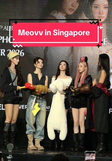 Meovv in Singapore 😍🐱🇸🇬 #meovv #singapore #kpopgirlgroup #kpopfancam #kpopidol