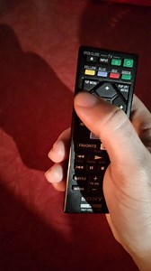 Watch Quick Review of Sony Blu-ray Player Remote Control on Amazon Live