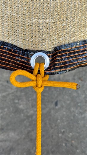 Tie the tarpaulin stronger and can't come off
