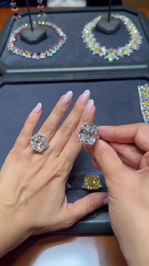 42K views · 1.1K reactions | A true comparison between cushion-cut...