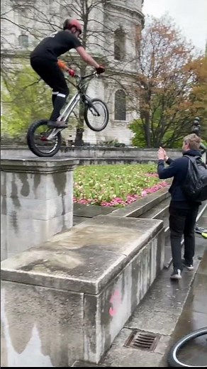 How is this possible 🤯