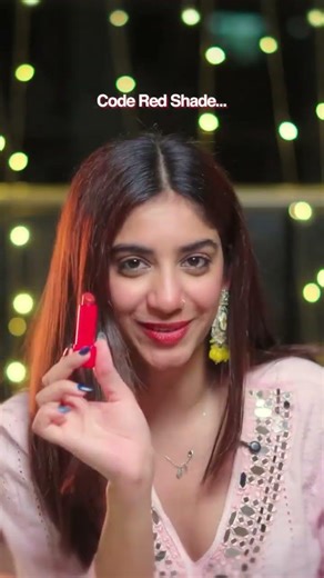 One shade, three uses, unlimited serving 😮🔥— Code Red ( Ft. Elle 18 Color Pops Lisptick )