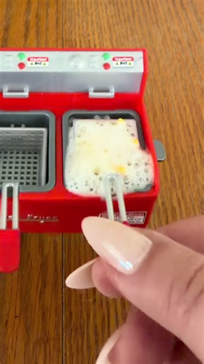 Create Delicious Mini Fries with Miniverse Appliances