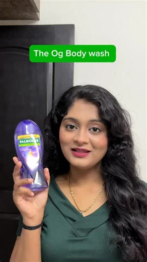 Dr Aditi Choche on Instagram: "Some days,a long shower is the only therapy I need🌿 Palmolive Absolutely Relax really does feel like spa vibes at home. If you’ve been craving a calm,relaxing shower moment-this one hits different. Comment Link and I’ll Dm you. #Ad #Savourthefeeling #palmolivebodywash #palmoliveindia #aroma (Natural extracts,bodywash,luxury,best bodywash, best shower ritual,selfcare,shower routine)"