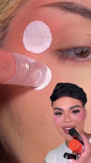 8.6M views · 115K reactions | Easy Halloween eye makeup ️喝--#makeup #explorepage #makeuphacks #maquillajes #morphe #nyxcosmetics #colpurpop #halloweenmakeup #lipstick #easyhalloweenmakeup #reelsviral | LaviedunPrince | Facebook