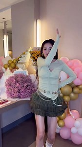 [daraxxi IG Post]자기야~ 어디갔엉?! Have you seen my boyfriend?! 🤭#SandaraPark #산다라박 #DARA #다라 | Dara World