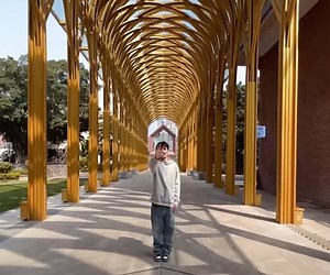 An Amazing Sequence of Stop-Motion Smartphone Video Tricks