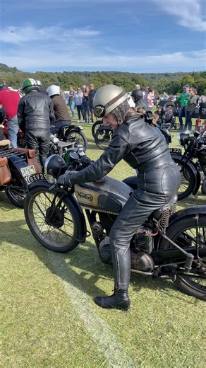 Judy ascends Kop Hill in style on this raucous 1935 500cc Norton International, with Rick Parkington looking on with spanners at the ready! Thanks to the hard working team of volunteers who make this a very special event. Video and content is original and copyright to The Girder Club. #vintagemotorcycle #nortonmotorcycles | The Girder Club