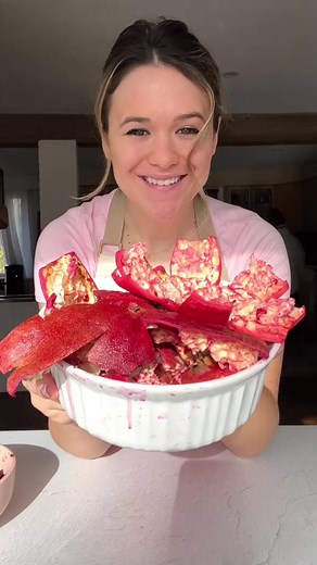 993K views · 10K reactions | Stop throwing out pomegranate peels IB @creative_explained #Recipe #zerowaste #pomegranate #EasyRecipe | Carleigh Bodrug | Facebook